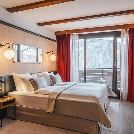 Braunbaer & - Former Alpine Sunstar Wengen