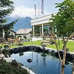 Braunbaer & Hotel Wengen