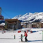 Hotel Braunbaer & 4*